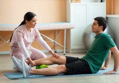 doctor-helping-patient-rehabilitation doctor-helping-patient-rehabilitation