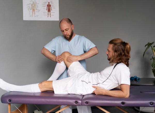 Knee Pain Treatment & Physiotherapy-AR Clinics